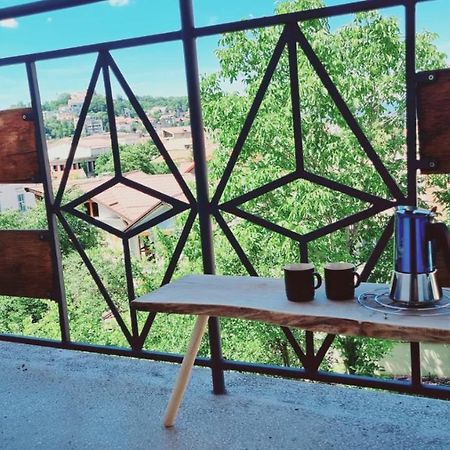 Central Apartment With City View 브라쇼브 외부 사진