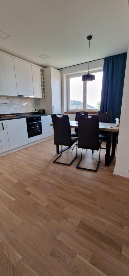 Central Apartment With City View 브라쇼브 외부 사진